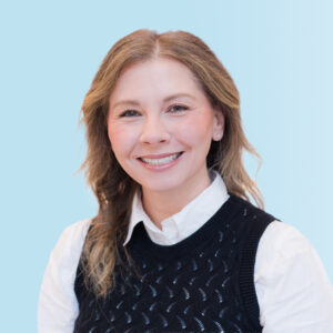 Stephanie Larson Headshot